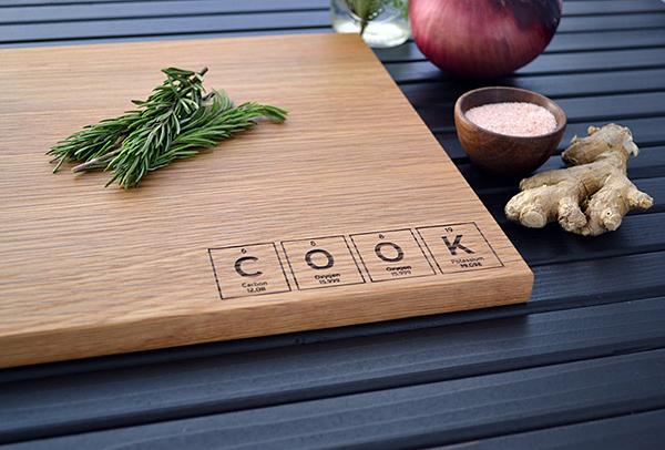 Wooden cutting board and spices-Creative kitchen product design