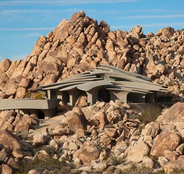 Organic Desert Residence - Architecture and Interior Design