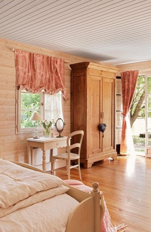 Summer villa - traditional bedroom with creme colors and rustic wardrobe