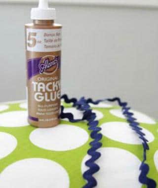 How to stick the textile to the stool - great home DIY ideas