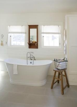 14 Decorating Ideas for a Chic Bathroom | Founterior