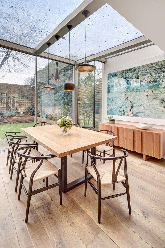 English home and its dining room in a glazed area