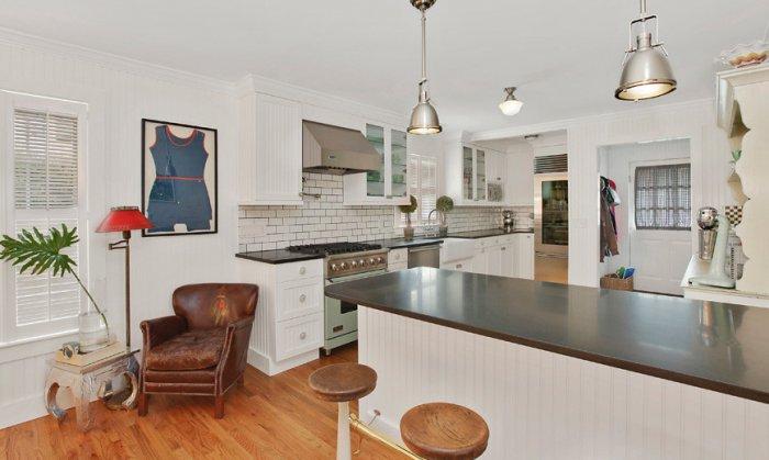 American home with red, white and blue patriot decorations in the interior