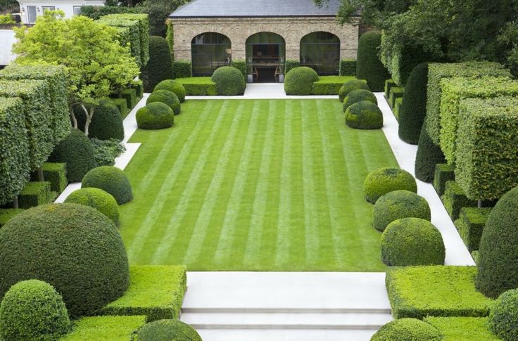 Front garden of a large mansion