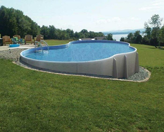 Interesting garden pool installed 4 feet above the ground level