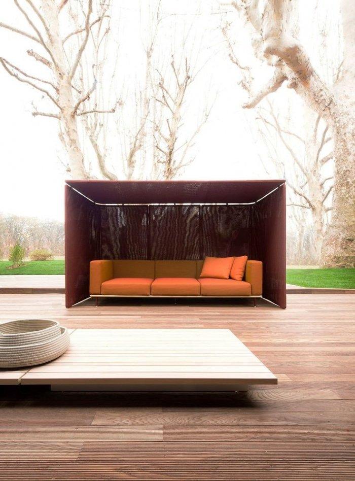 Paola Lenti's sofa in a modern minimalist garden
