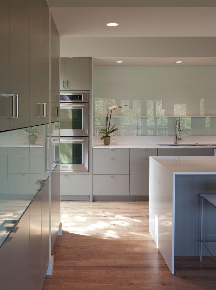 Simple modern interior in a elegant kitchen