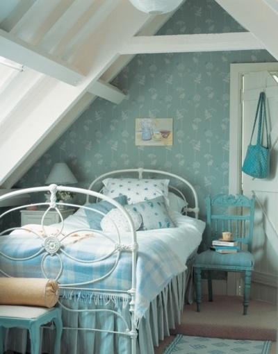 Cyan attic bedroom - with vintage shabby chic bed