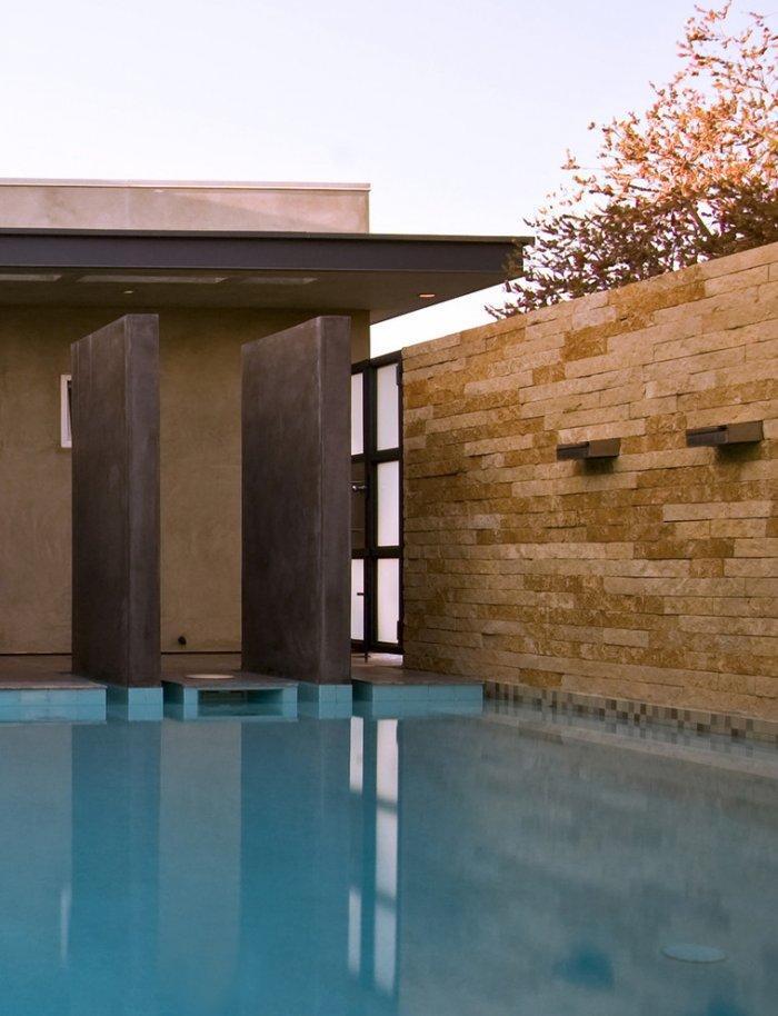 Minimalist pool - complete the mid-century modern house