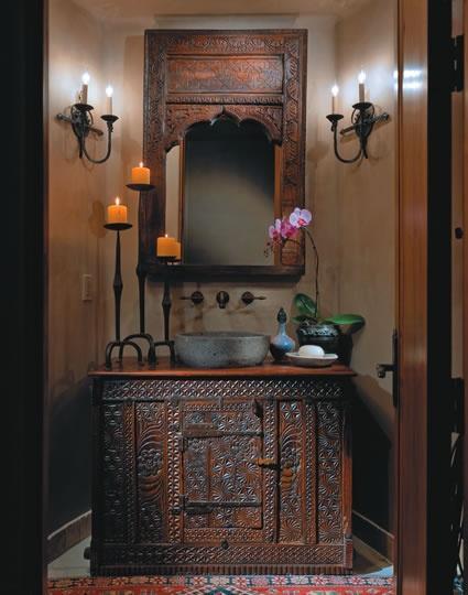 Arabic bathroom candles - inside a muslim interior
