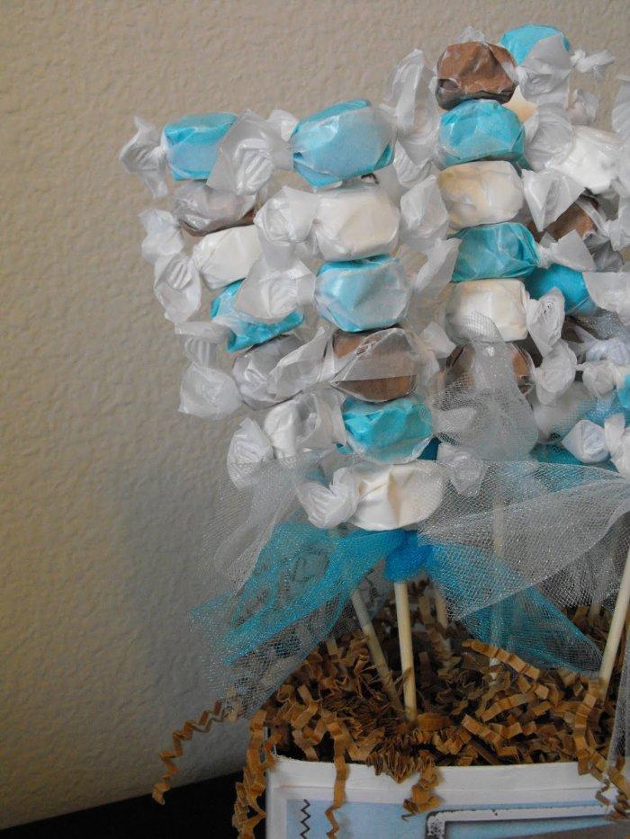 Baby shower lollipops - white and blue sweet