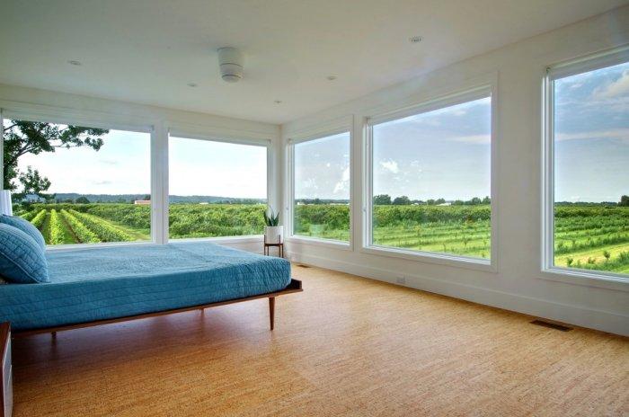 Bedroom with cork tile flooring - with beautiful views