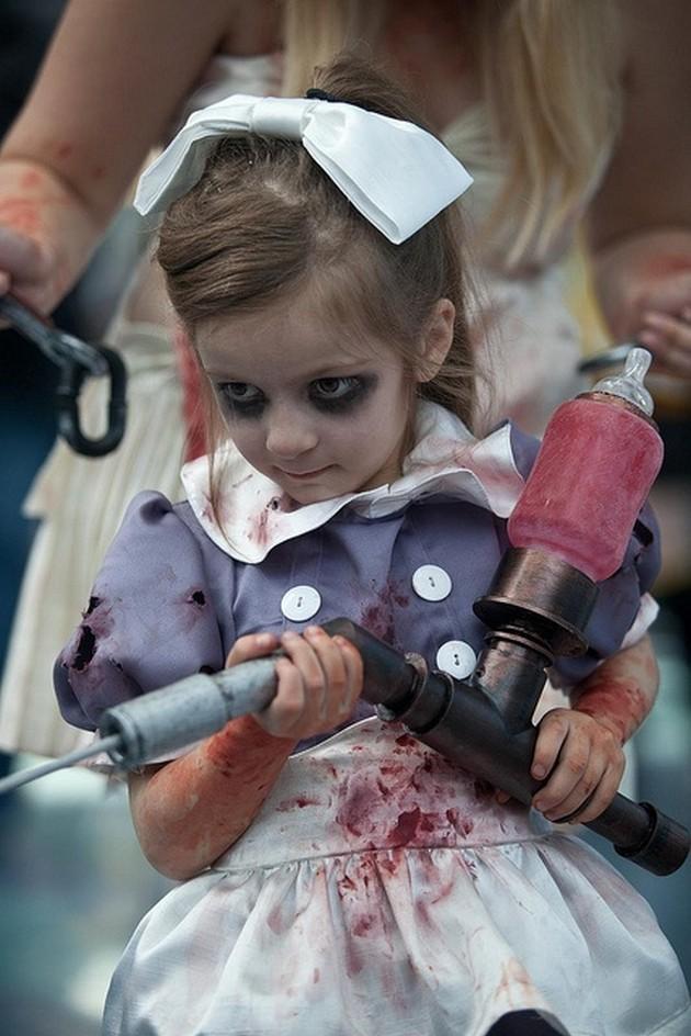 Evil girl Halloween costume - for memorable holiday