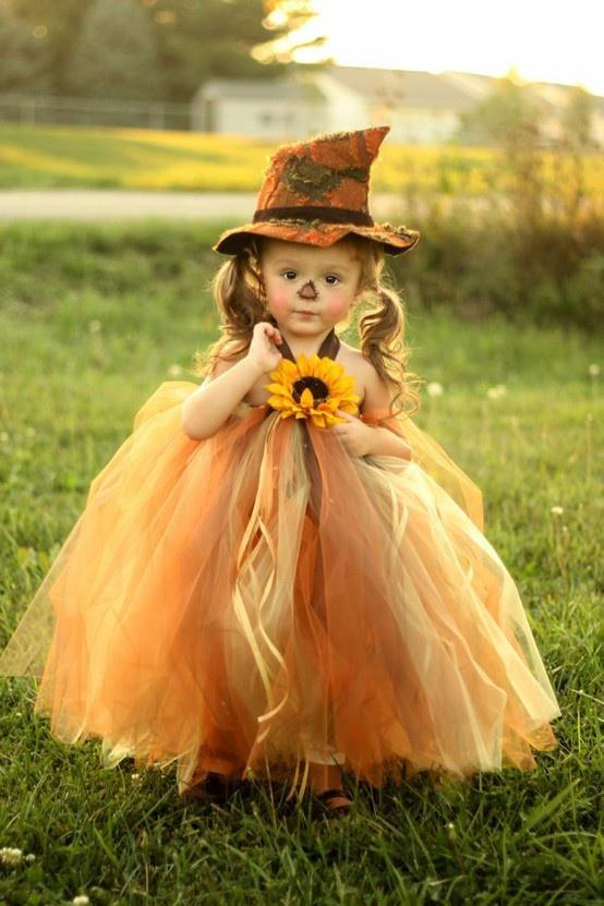Halloween costume for girls - the little orange witch