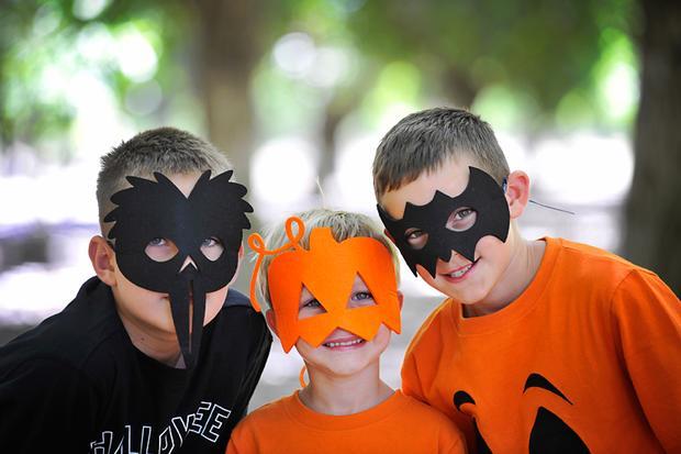 Halloween kids masks - in orange and black color