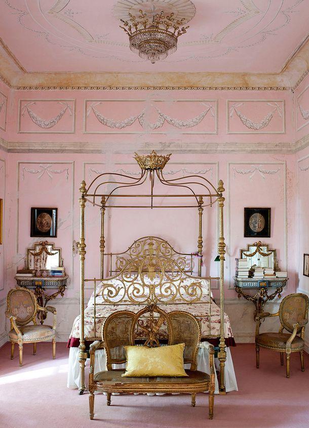 Princess bedroom - with royal pink walls