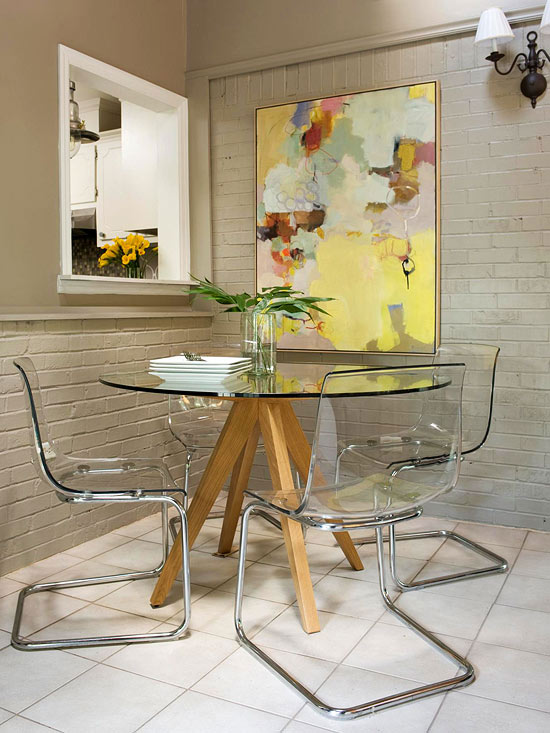 Small dining room - with modern table and chairs