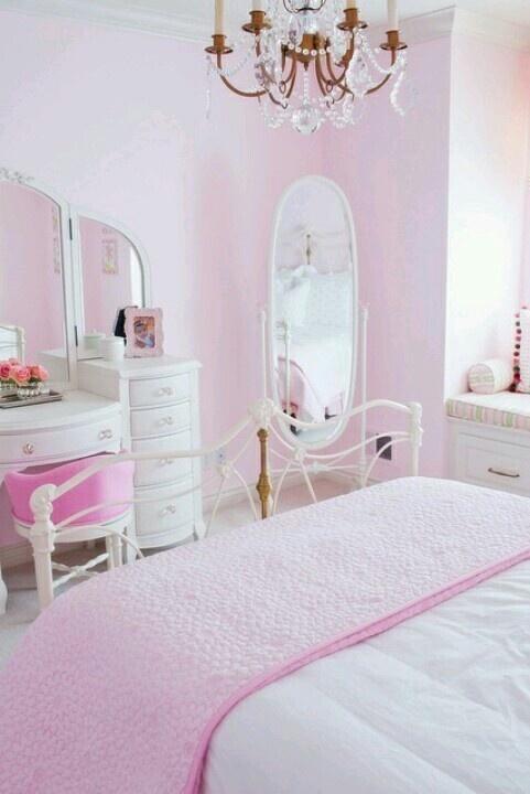 Teenage pink bedroom - with powder vanity and mirror