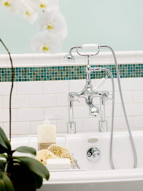 Traditional tile design - above the bathtub
