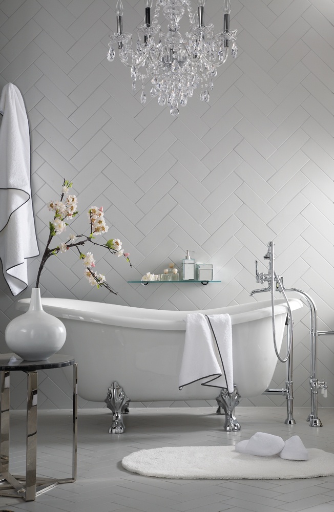 White modern classic bathroom - with stylish crystal chandelier