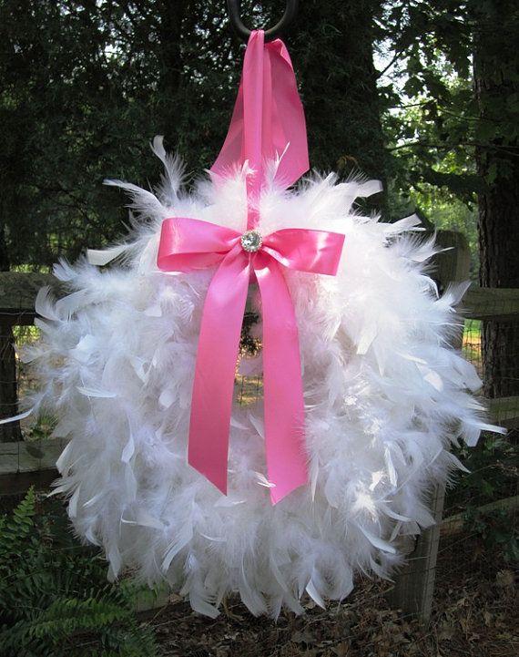 Baby shower wreath 7 - made of white feathers