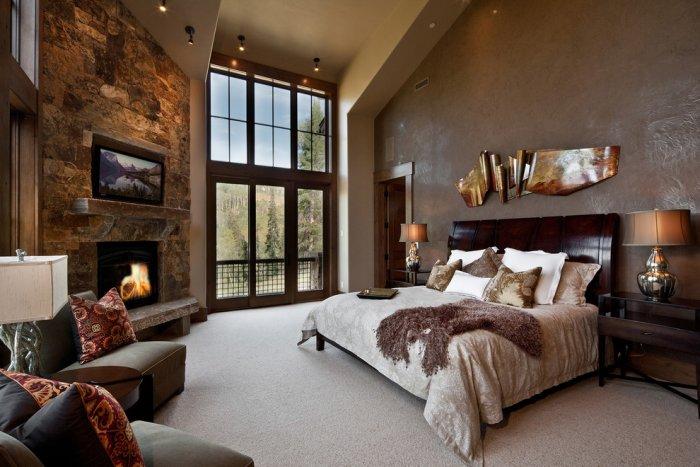 Bedroom electric fireplace 1 - in a mountain cottage