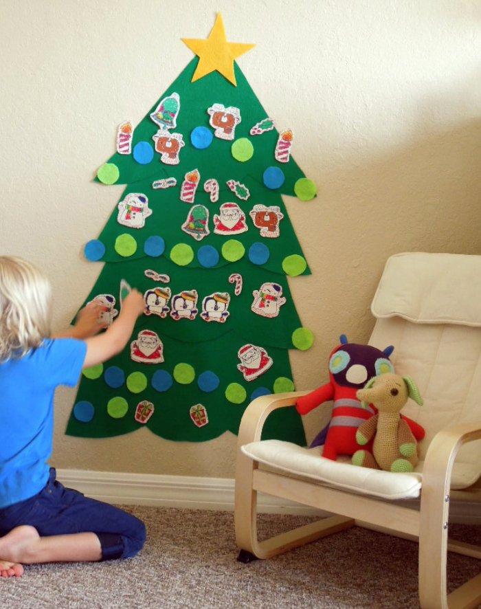 Christmas kids wall - with creative tree