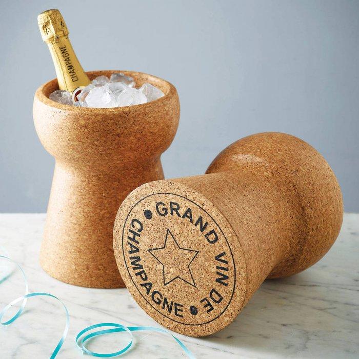 Creative champagne bucket - made of cork