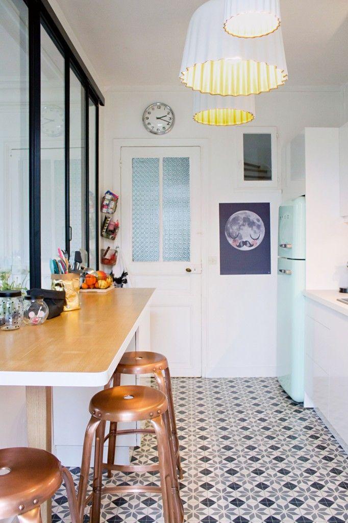 Kitchen floor tile patterns 3 - black, white and grey