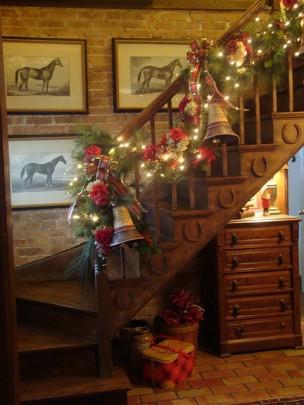 Stair Christmas garland – with bells and lights | | Founterior