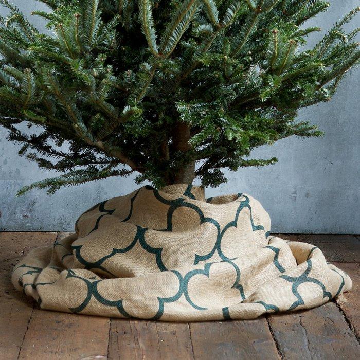 Quatrefoil Tree Skirt