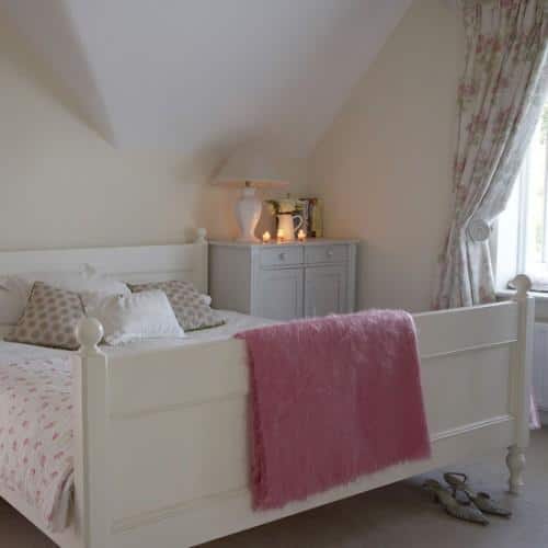 attic bedroom designs 32 500x500