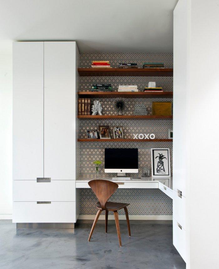 Stylish corner desk - with minimalist design