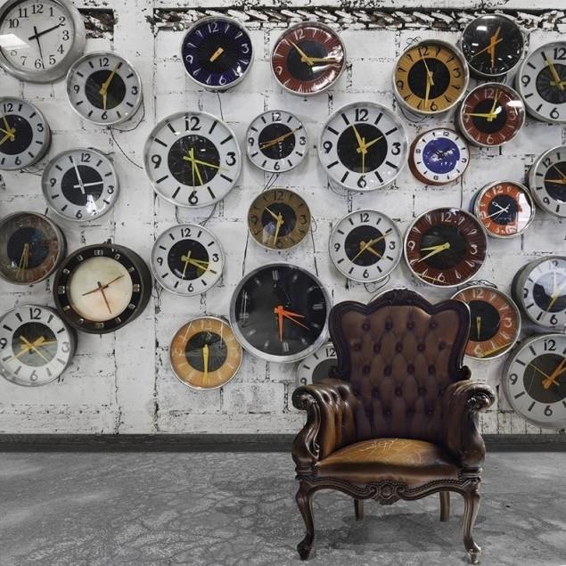 Creative Wall Clocks for Unique Interiors