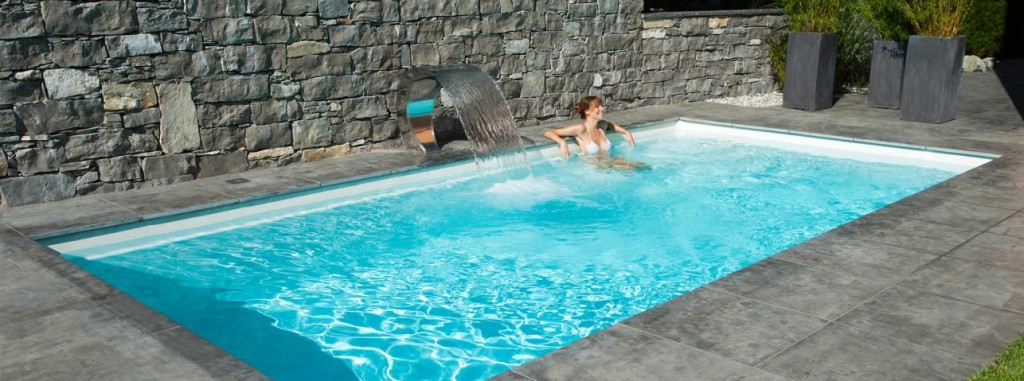 Modern Swimming Pools for Backyard or Front Garden | Founterior