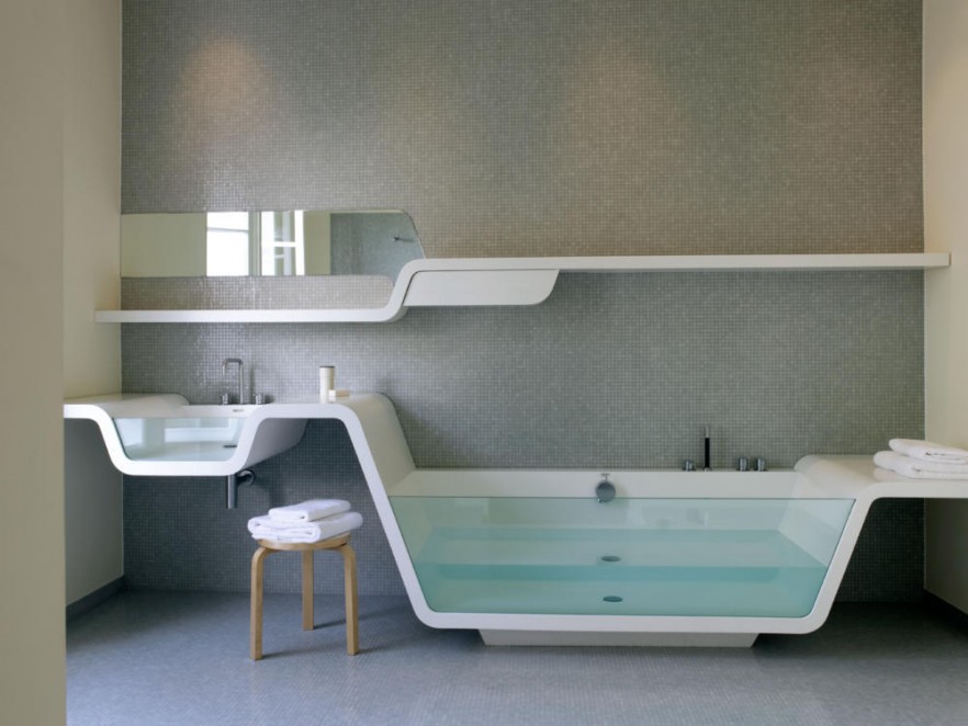 Bathroom suite with glass bathtub