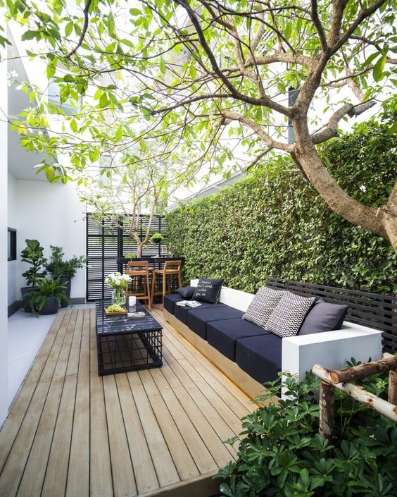 Adding Stylish Seating – Small Garden Design Ideas