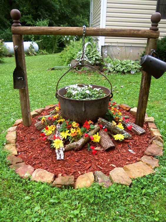 Create a Fire Pit of Flowers – Simple Flower Bed Ideas