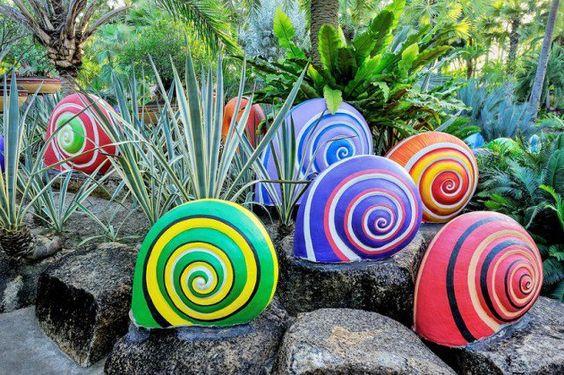 Spectacular Snails - Outdoor Decorations for Summer
