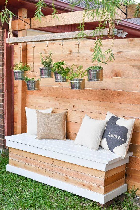 Practical Ideas - DIY Outdoor Wooden Storage Bench