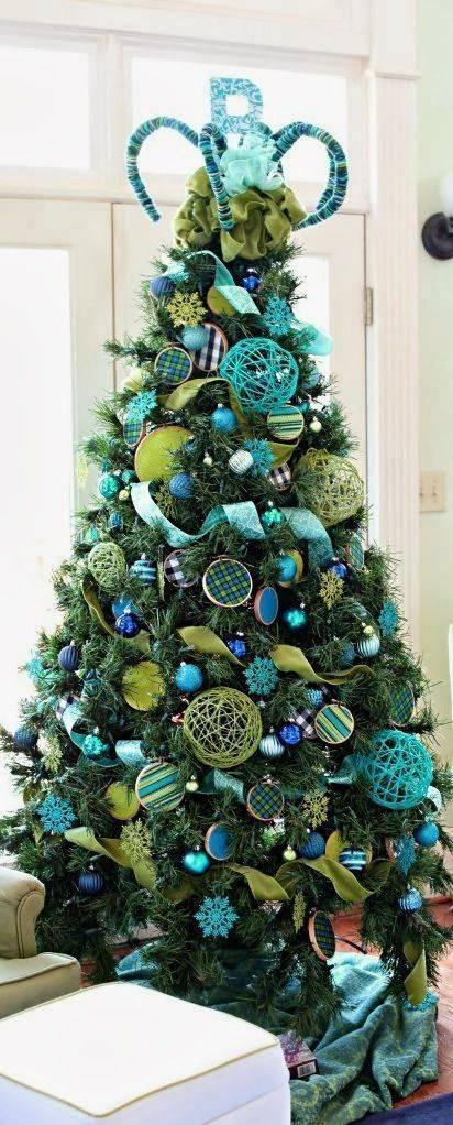 Blue and Green – The Best Christmas Tree Decorations