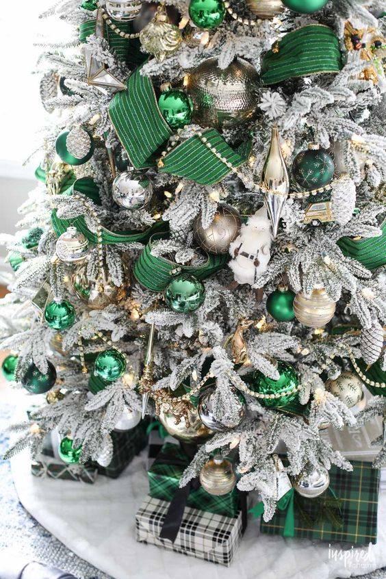 Green and Silver - Elegant Christmas Tree Decorating Ideas