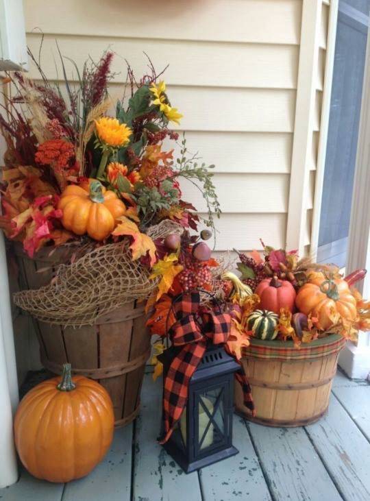 Barrels of Goods – Fall Decorating Ideas for Outside