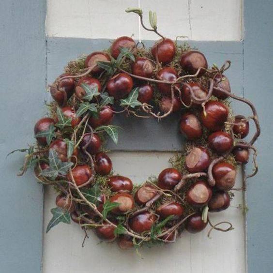 Charming with Chestnuts - Fall Wreath Ideas