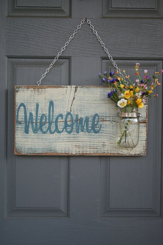 Welcoming the Season – A Lovely Welcome Sign