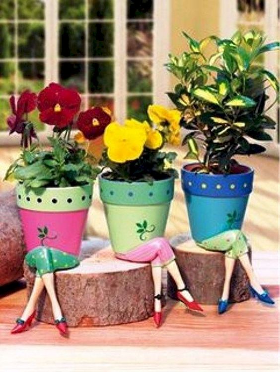 Pots with Legs - Incredible and Imaginative
