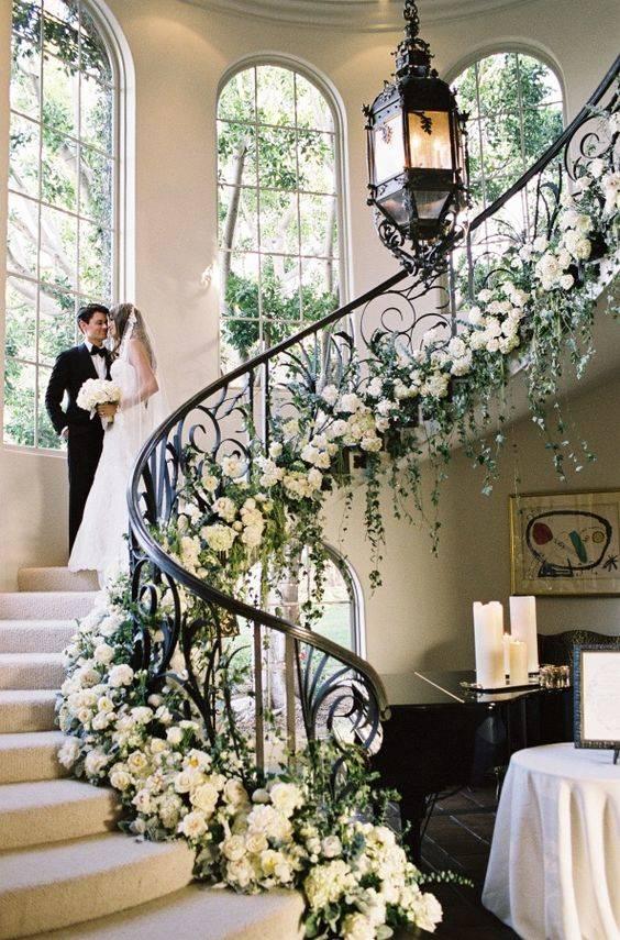 Romantic Roses – Cheap Wedding Decoration Ideas