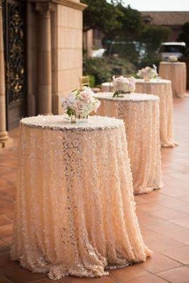 Lovely in Lace – Cocktail Table Ideas