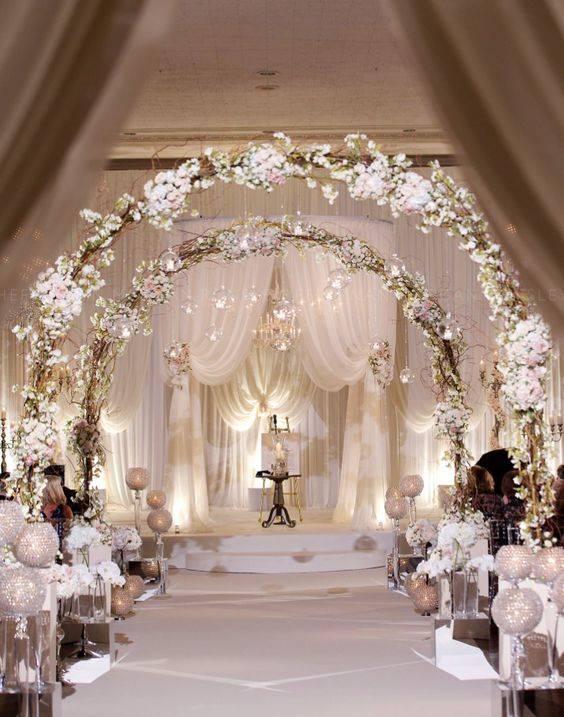 Dazzling Wedding Arches - Romantic Wedding Decoration Ideas
