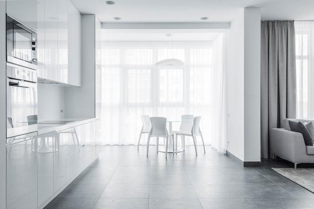 white minimalist interior design in NYC homes